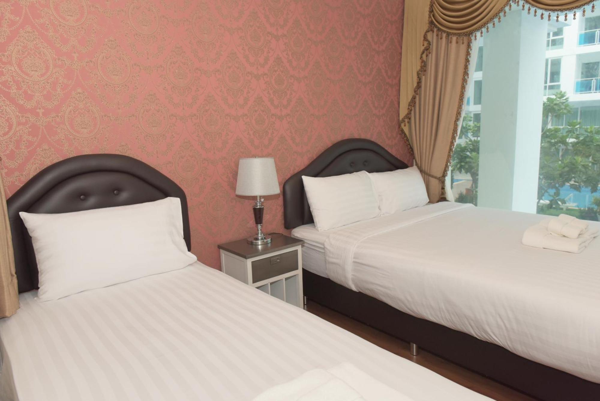 My By Grandroomservices * HHQ