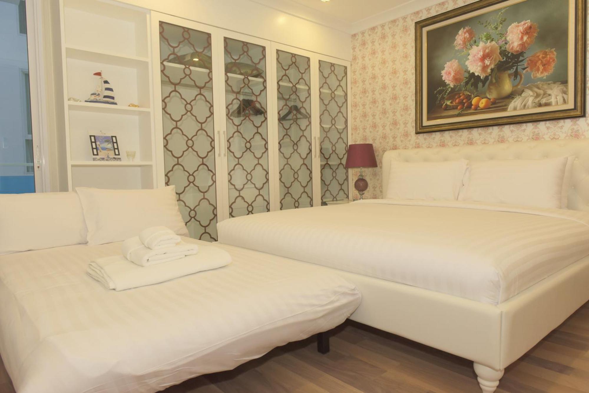 My By Grandroomservices * HHQ
