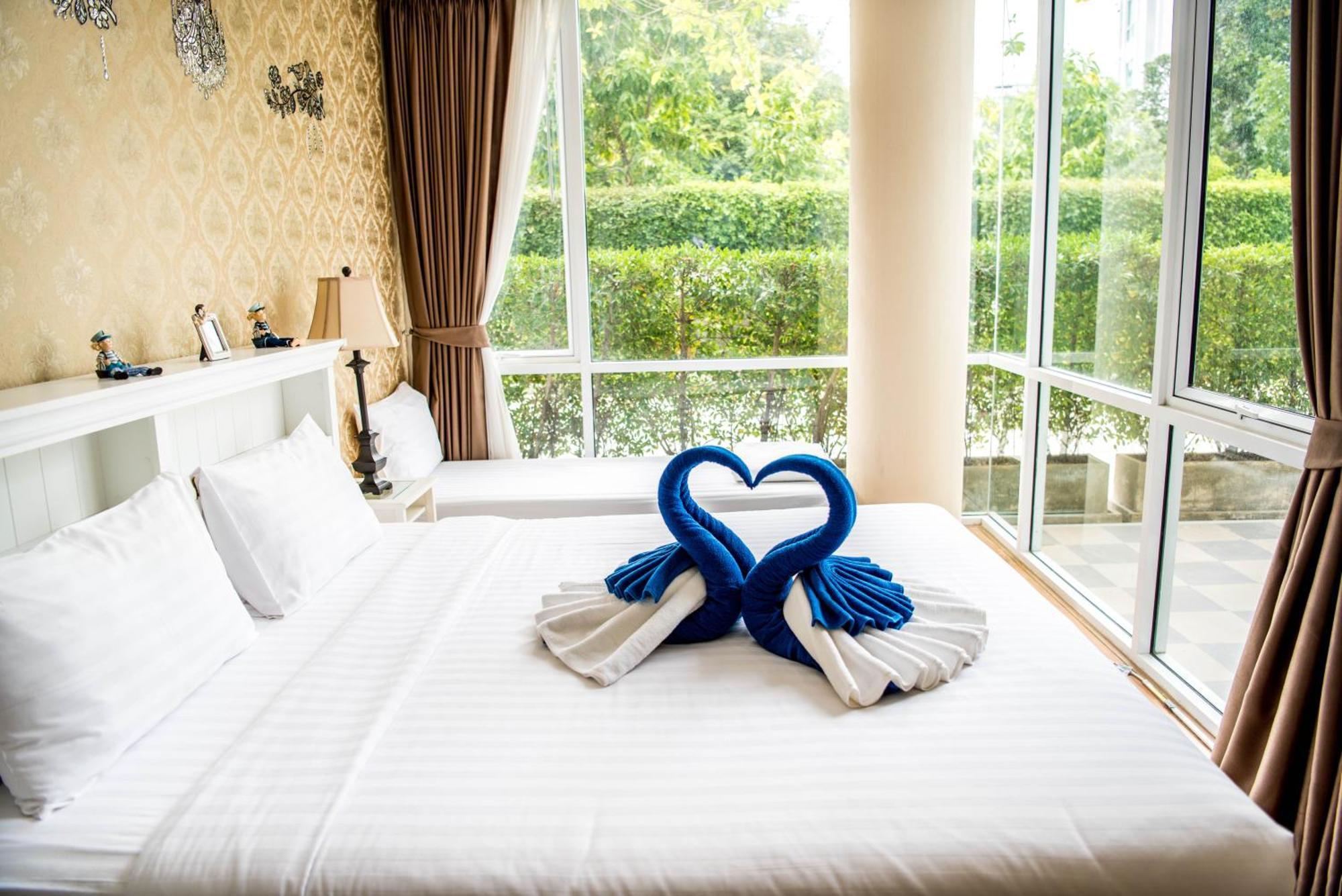 My By Grandroomservices HHQ