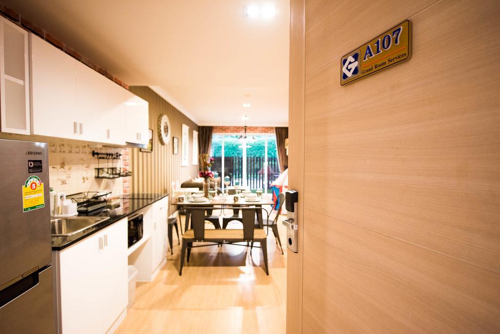 My By Grandroomservices HHQ